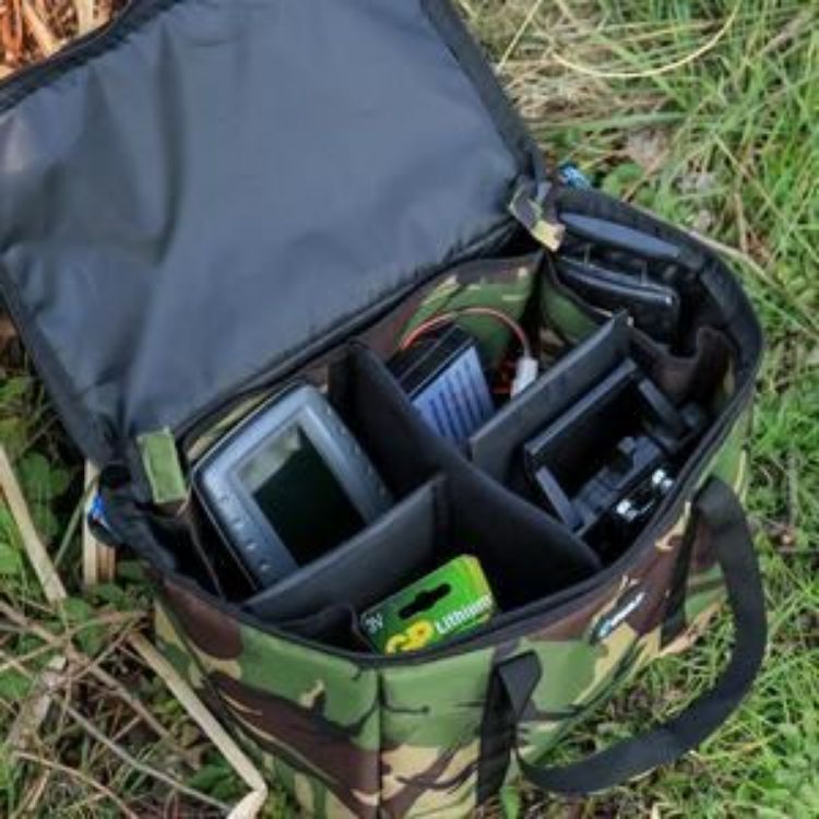 Снимка на Сак Cult Tackle DPM Compact Carryall