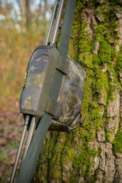 Снимка на Протектор за макари SOLAR UNDERCOVER CAMO PADDED REEL POUCH