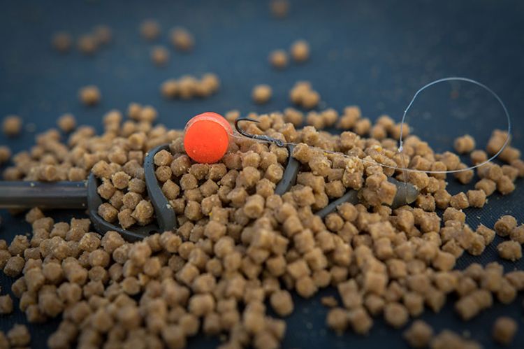 Снимка на Вързани куки MATRIX MXC-3 BAIT BAND RIGS 15CM/6INS