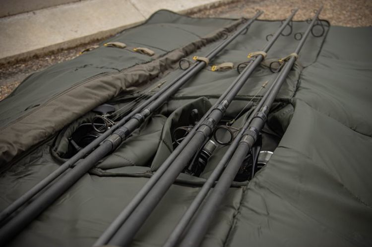 Снимка на Калъф за въдици Solar Undercover Green Rod Holdall 12ft 3 Rod 