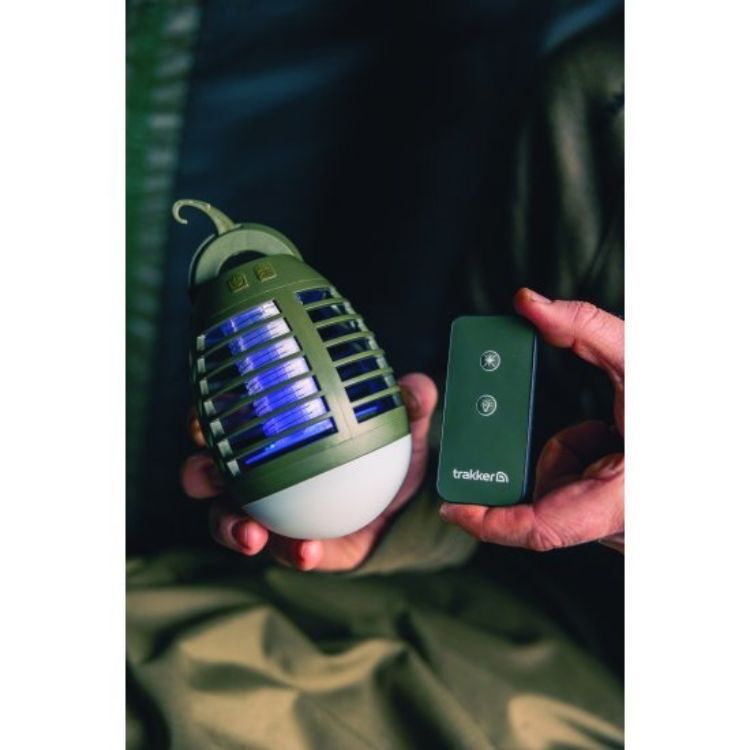 Снимка на Лампа против комари с дистанционно Trakker NITELIFE REMOTE BUG BLASTER