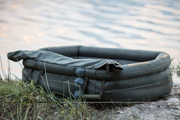 Снимка на НАДУВАЕМА ВАНА SOLAR SP INFLATABLE UNHOOKING MAT