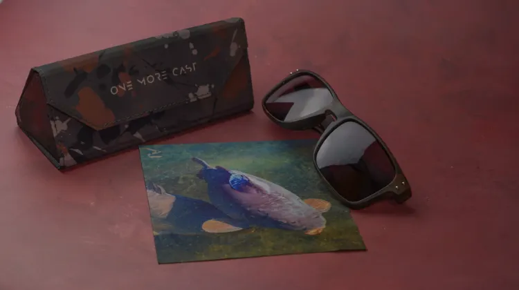 Снимка на Очила ONE MORE CAST PEEKABOO SUNGLASSES