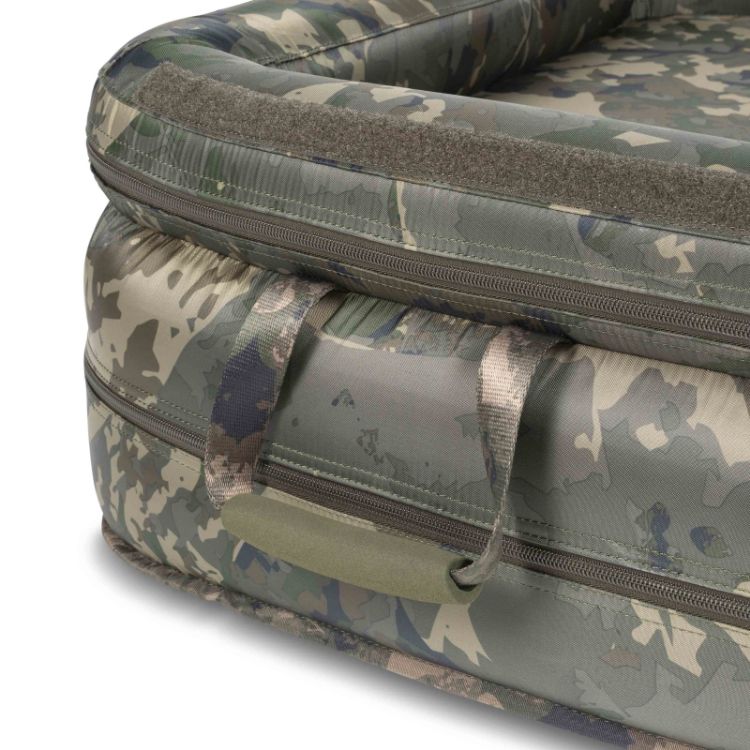 Снимка на Надуваема Люлка  Nash Carp Care Air Cradle Camo
