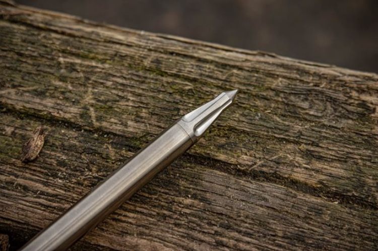 Снимка на Колче SOLAR P1 PRO-LOC ANTI-TWIST 16 INCH BANKSTICK