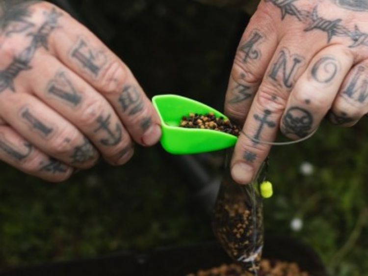 Снимка на Лопатка за PVA Korda Solidz Scoop