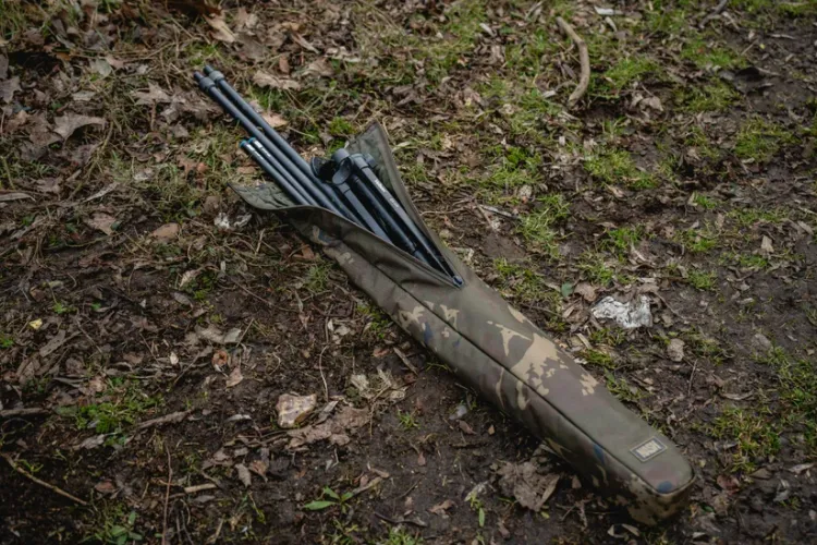 Снимка на Калъф за колчета Nash Subterfuge Bankstick Bag