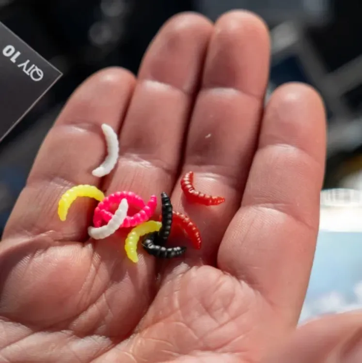 Снимка на Изкуствени червеи One More Cast Tweakers Maggot Boomerangs